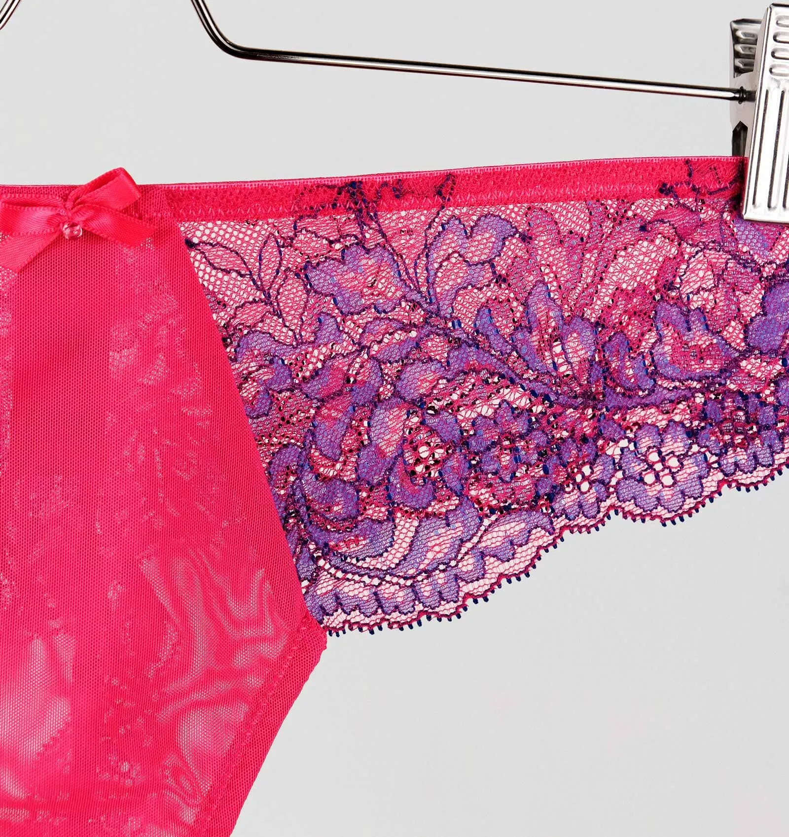 Lace seam-free thong [Fuchsia/Indigo]