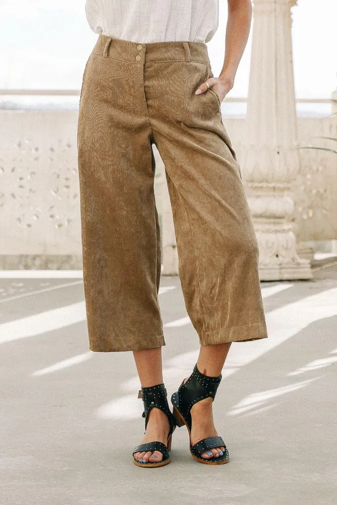 Le Roy Corduroy Pants in Camel