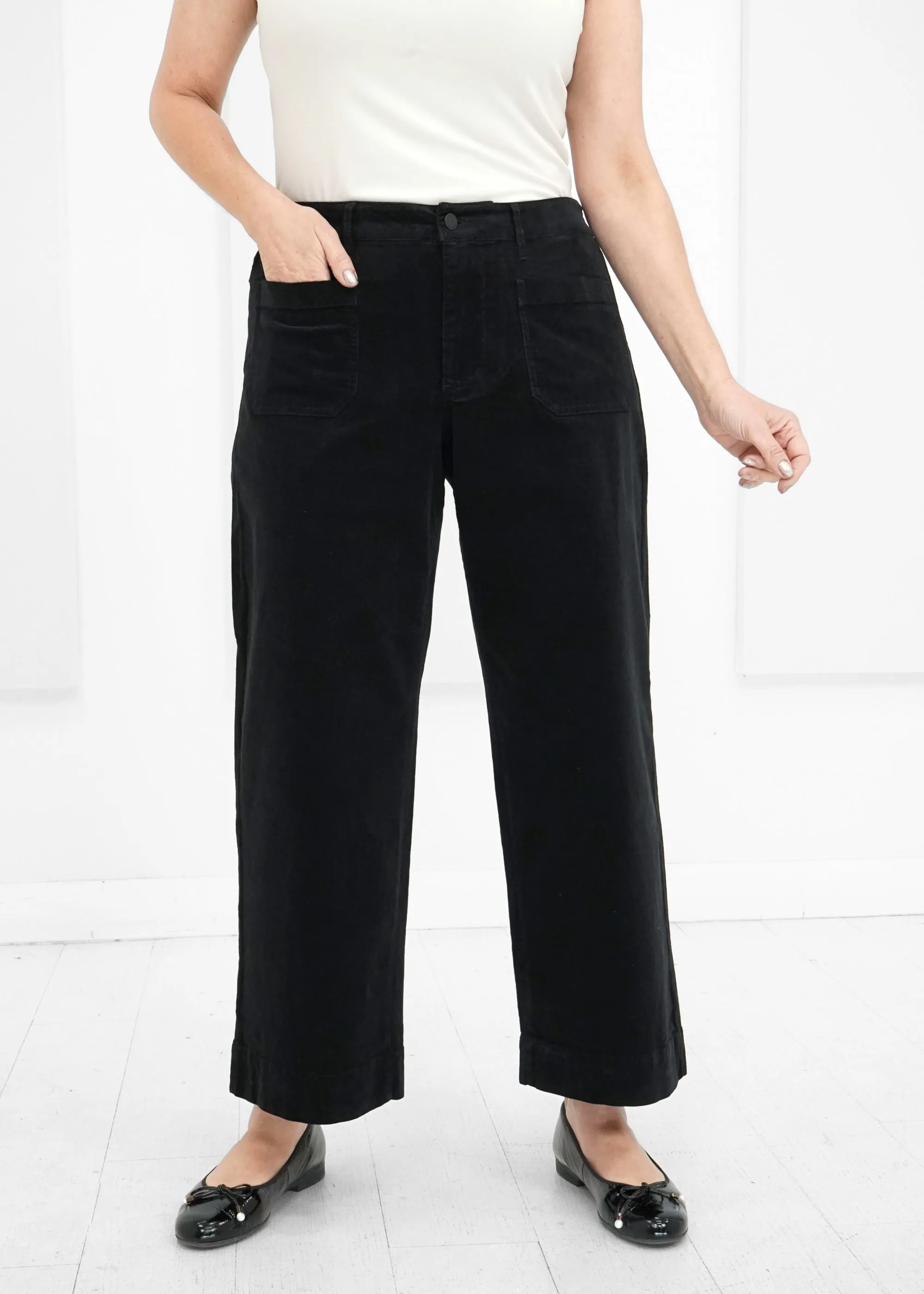 Liverpool - Crop Wide Leg Patch Pocket Pant