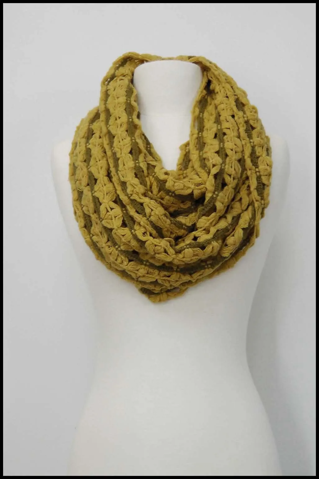 Loose Knit Floral Patterned Infinity Scarf