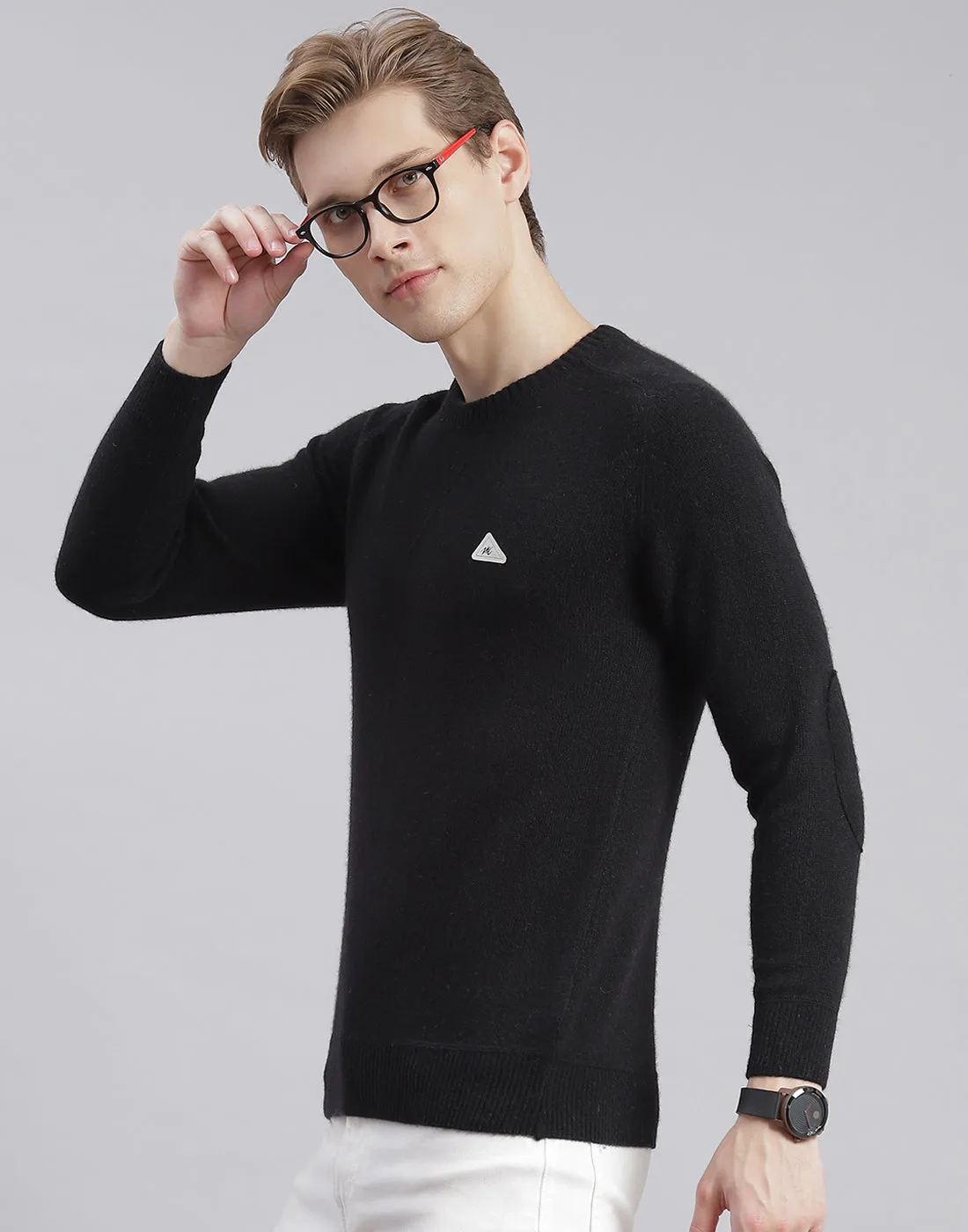 Men Black Solid Round Neck Full Sleeve Pullover