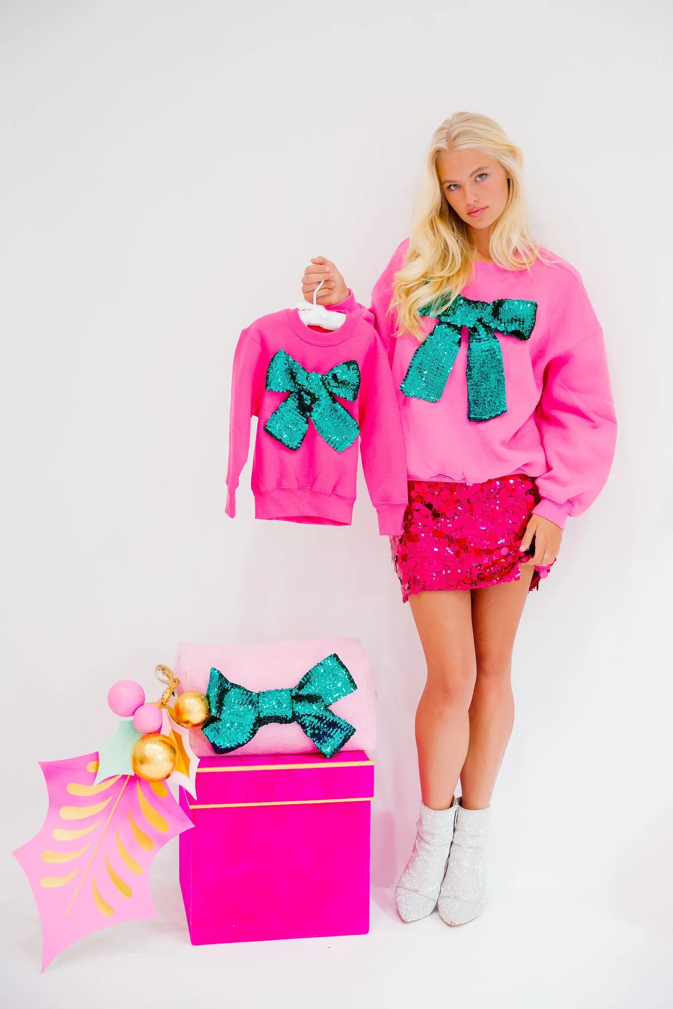 SEASON TO SPARKLE PINK PULLOVER